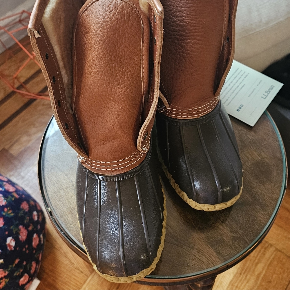 L.L. BEAN Original Shearling Duck Boots - Picture 6 of 7